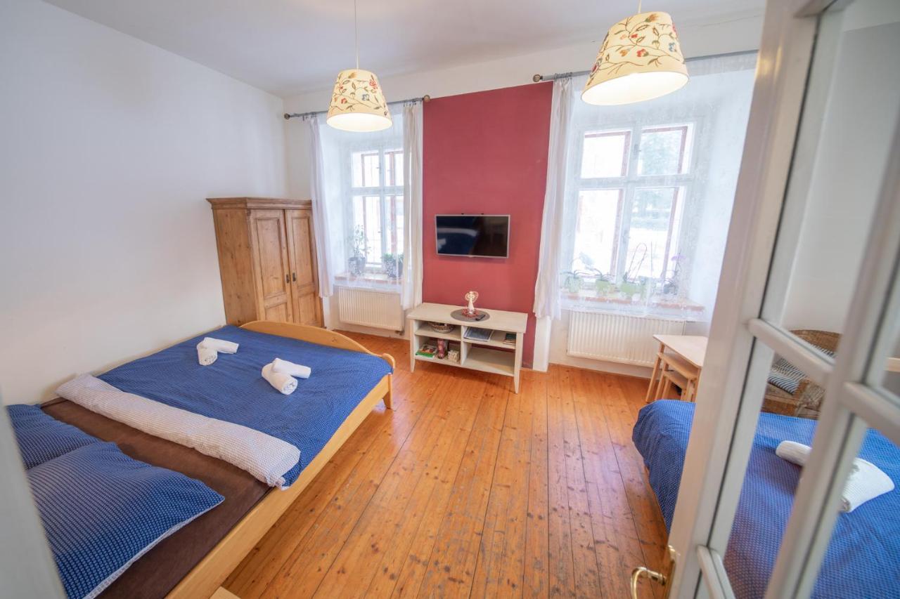 Apartment Ve Mlyne Teplice nad Metují Esterno foto