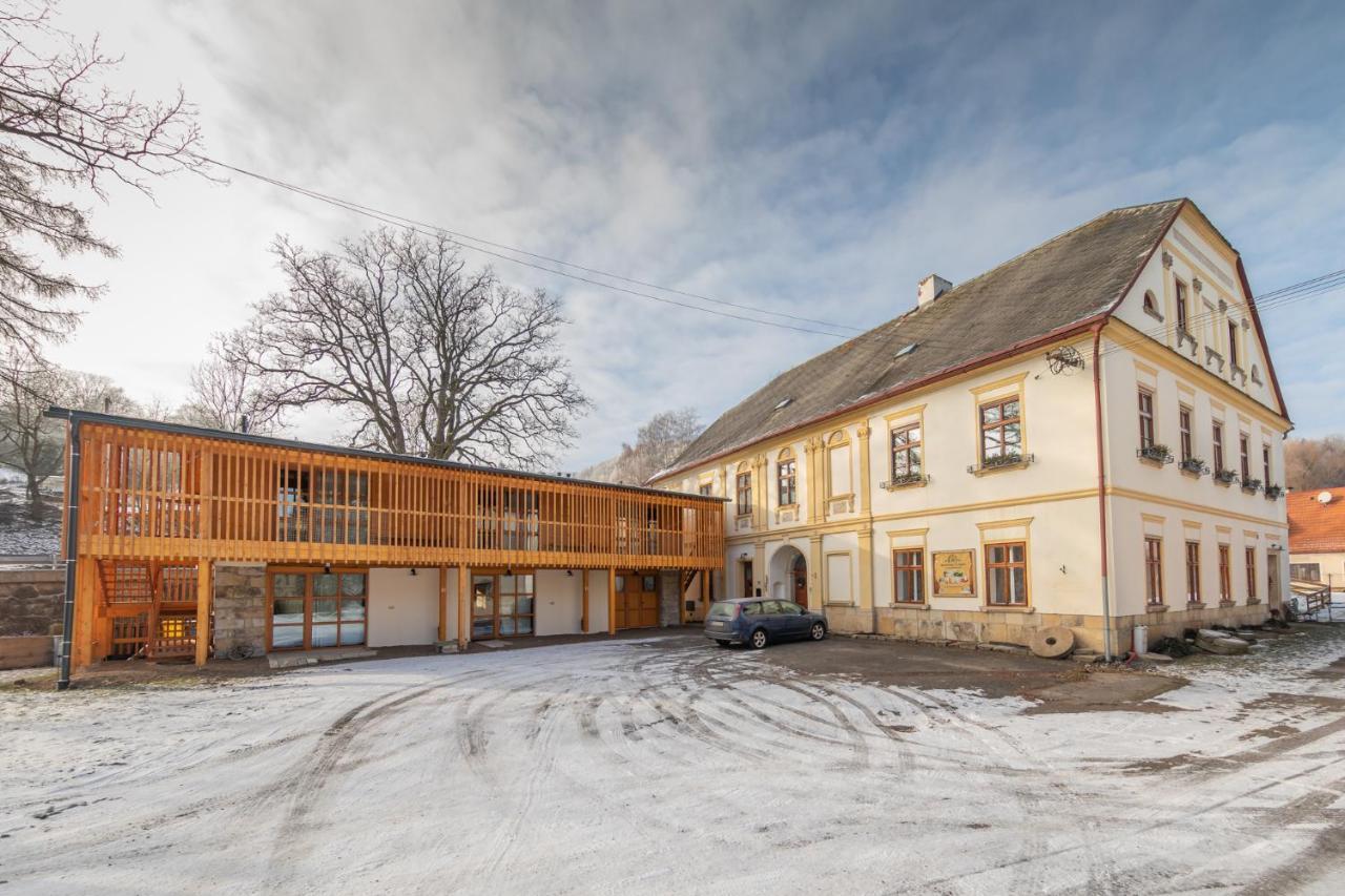 Apartment Ve Mlyne Teplice nad Metují Esterno foto
