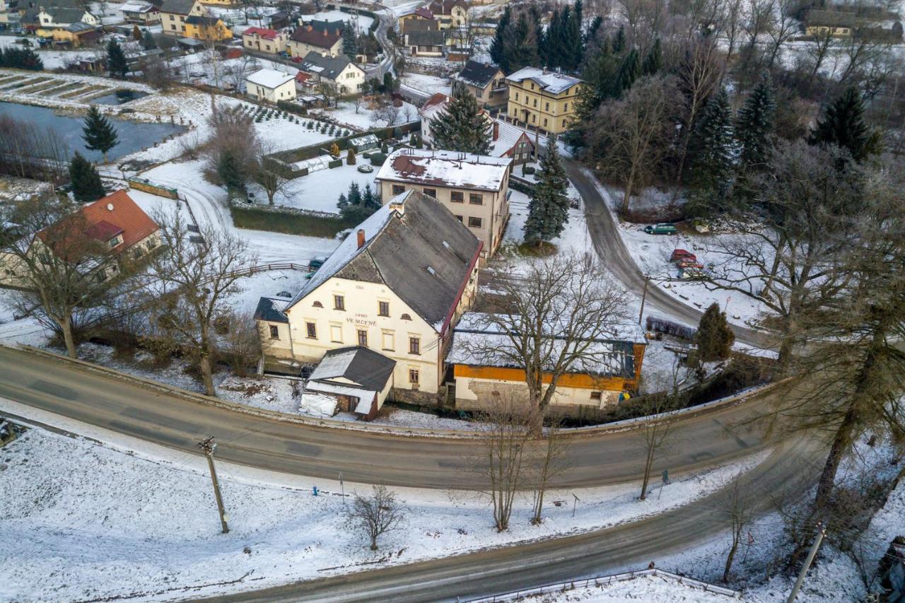 Apartment Ve Mlyne Teplice nad Metují Esterno foto