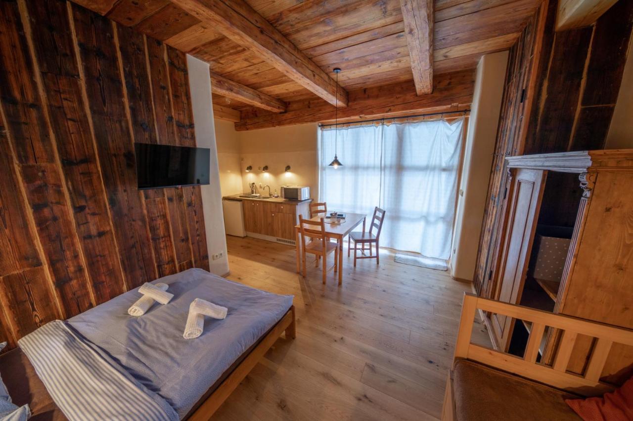 Apartment Ve Mlyne Teplice nad Metují Esterno foto