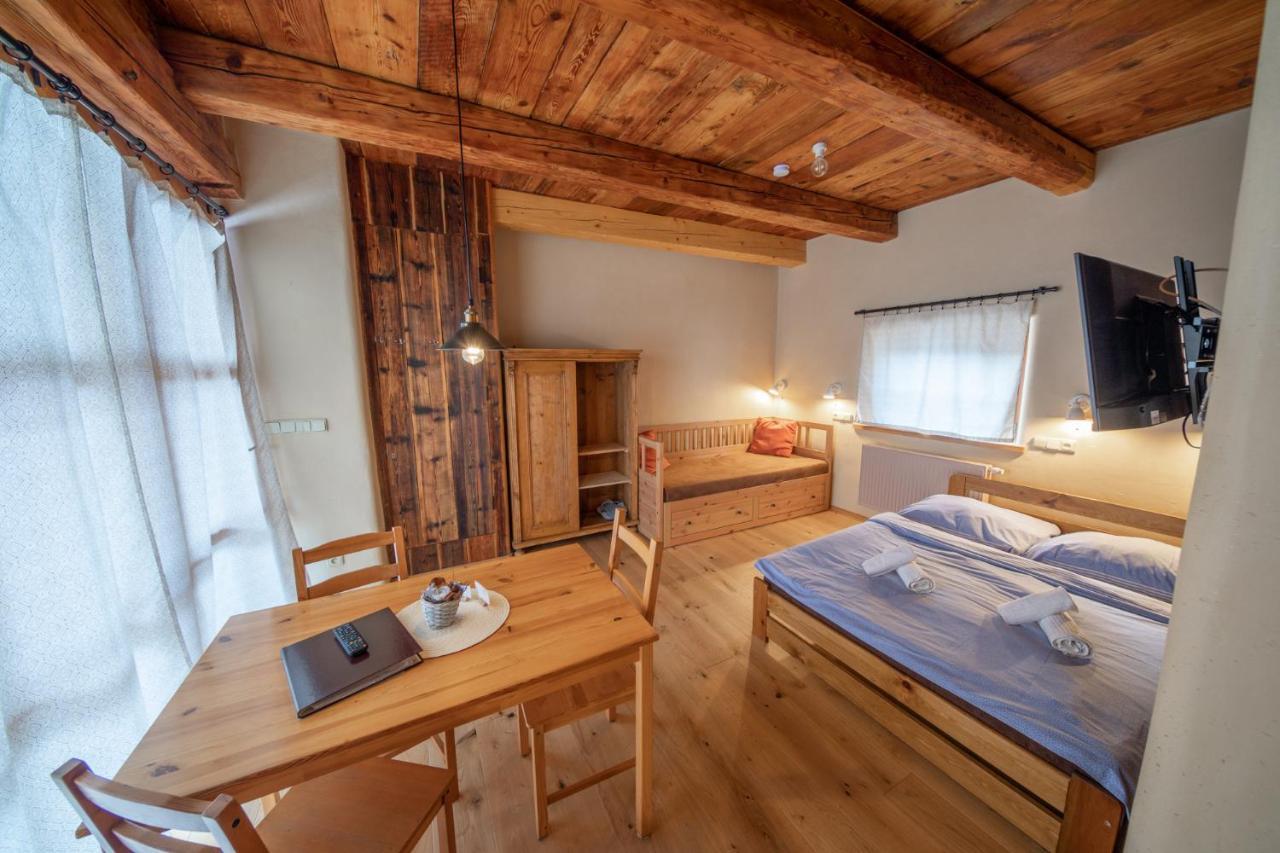 Apartment Ve Mlyne Teplice nad Metují Esterno foto